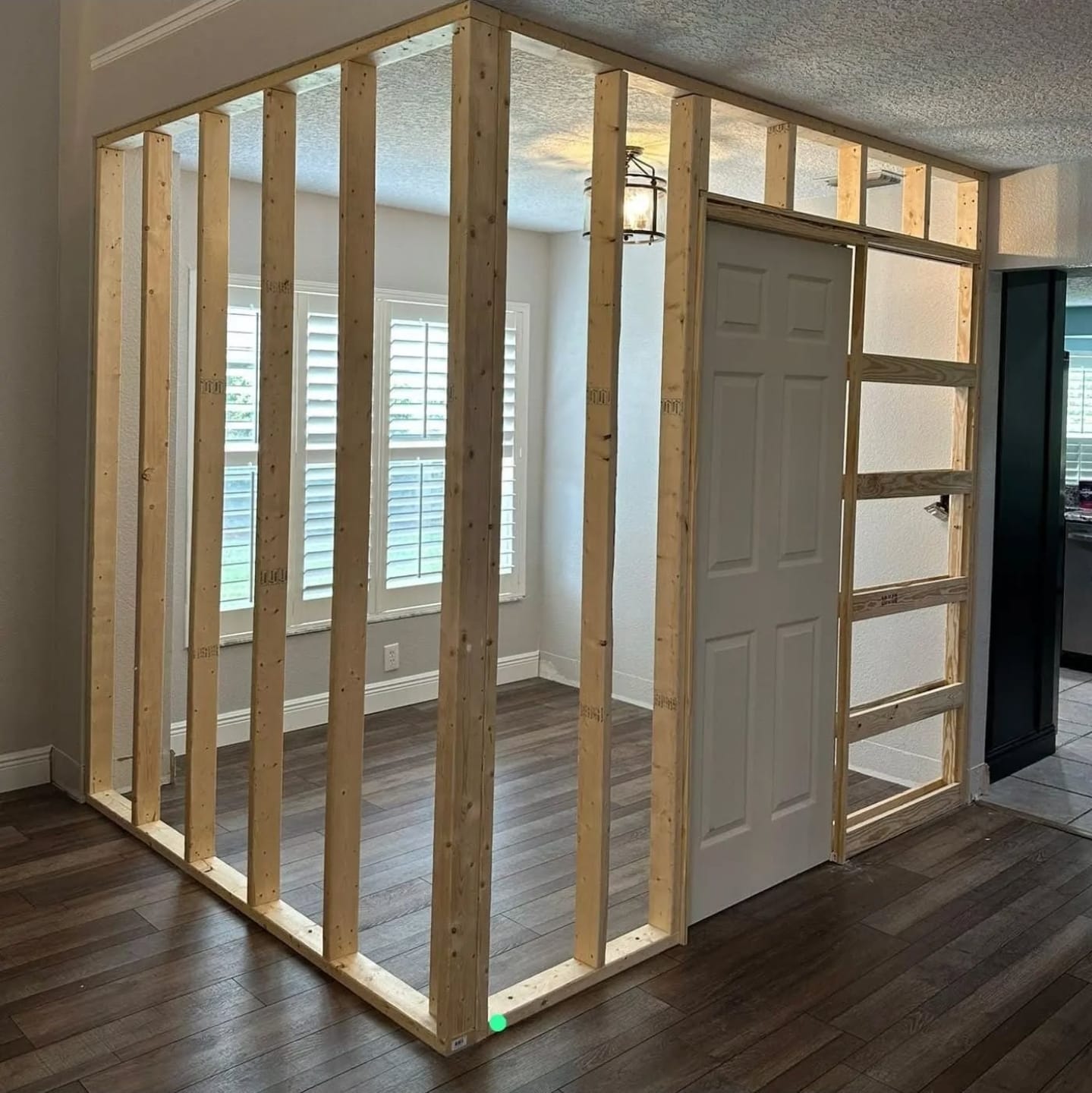 Wood Frame and Metal Frame - Thumbnail 22