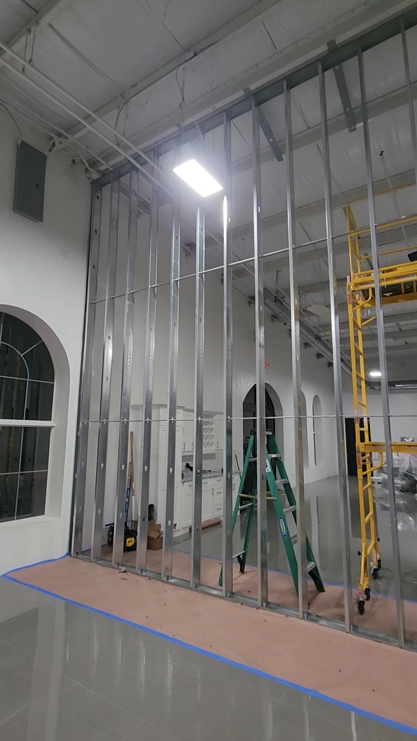 Wood Frame and Metal Frame - Thumbnail 3